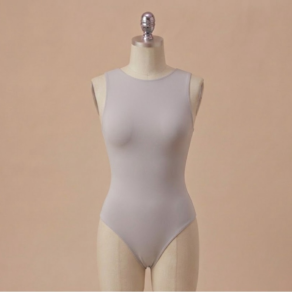 House of Harlow Light Grey Contour Tank Bodysuit Miminalist Capsule Basic